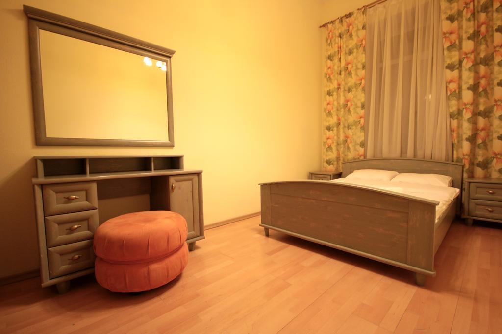 Inn Home Apartments In Kiev Center Exteriér fotografie