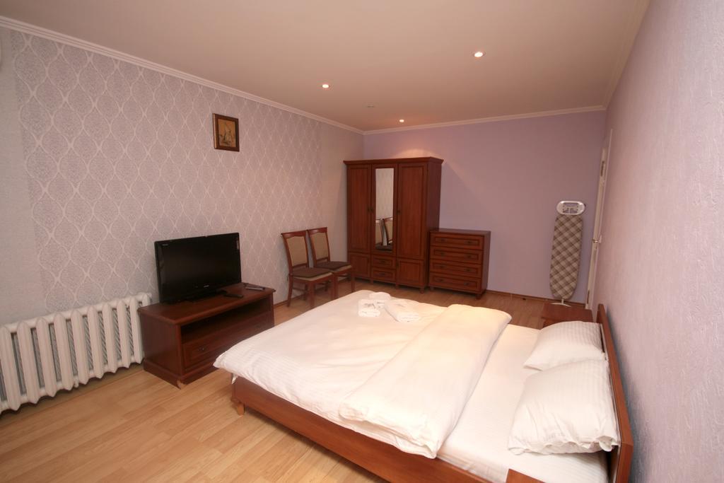 Inn Home Apartments In Kiev Center Exteriér fotografie