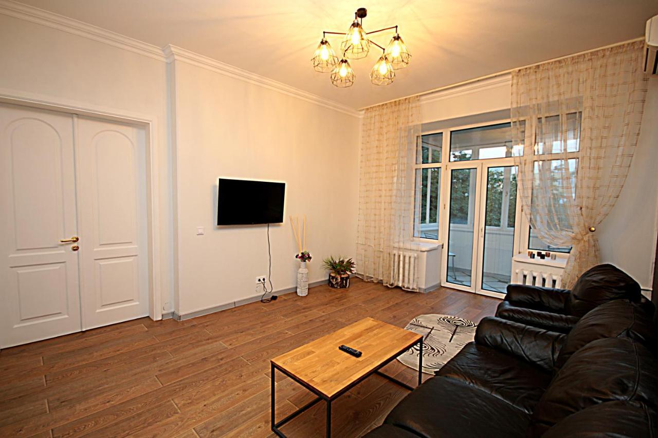 Inn Home Apartments In Kiev Center Exteriér fotografie