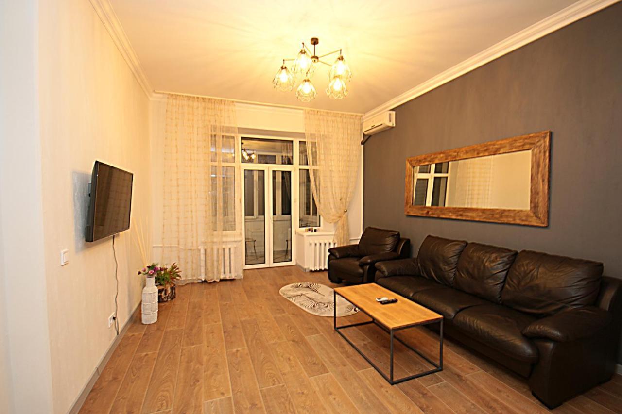Inn Home Apartments In Kiev Center Exteriér fotografie